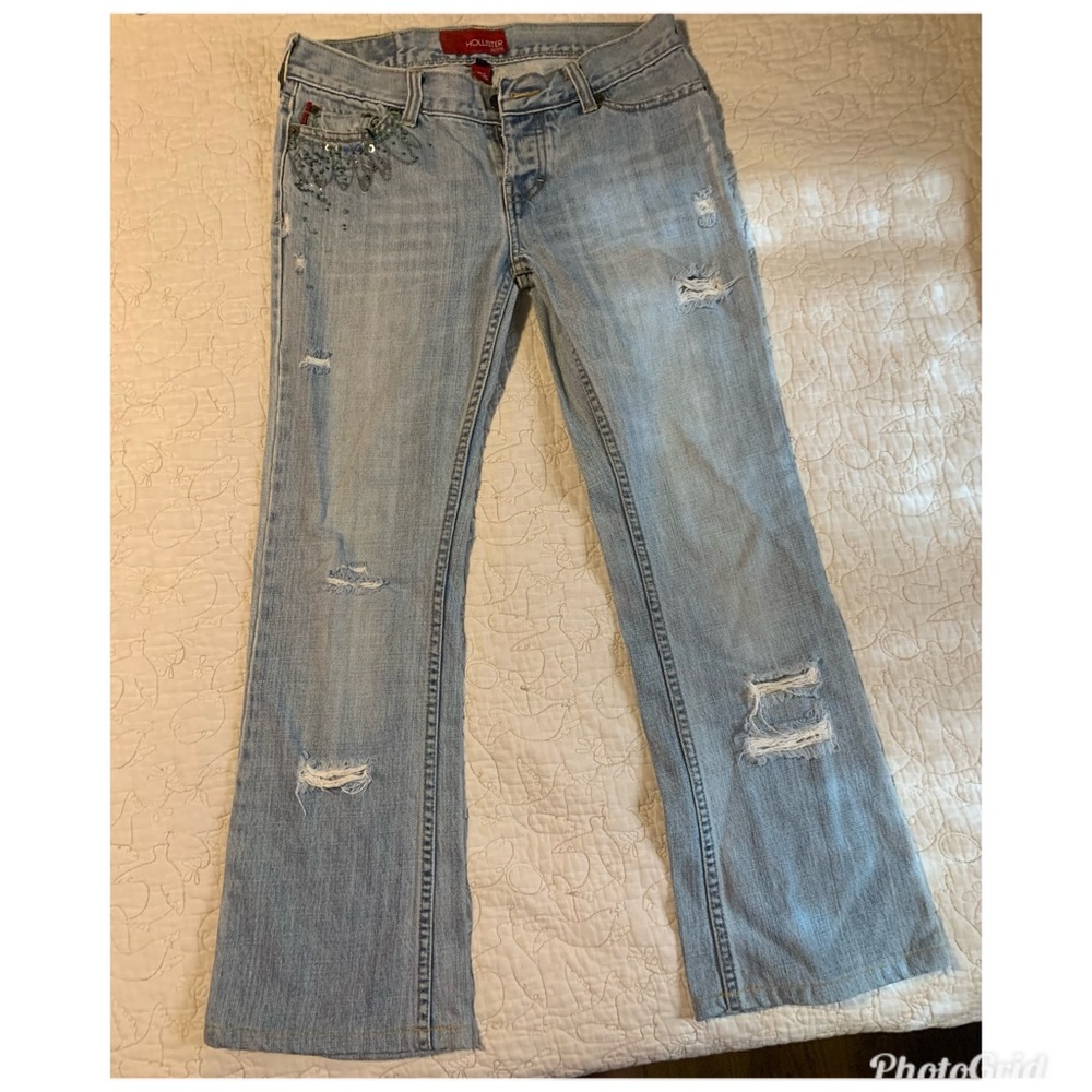 Hollister Y2K low rise flare embroidered jeans